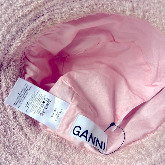 GANNI Logo Embroidered Terrycloth Bucket Beach Hat - Pink - Picture 6 of 7